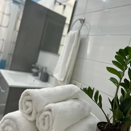 Deluxe Apartment With Private Jacuzzi Sarande Stay Sarande